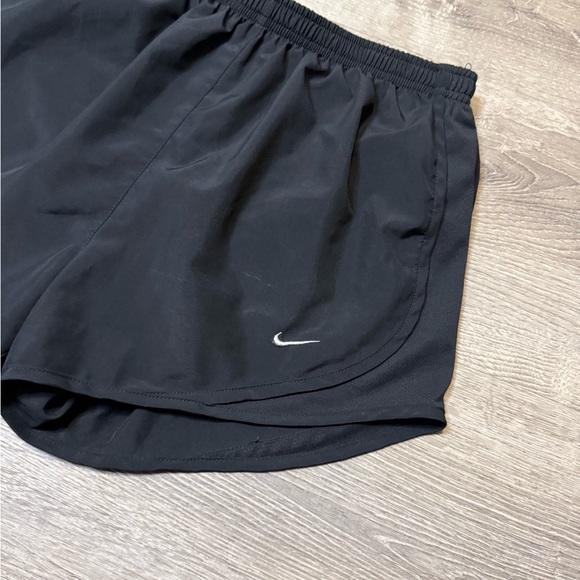 •NIKE• RUNNING SHORTS - Picture 2 of 5
